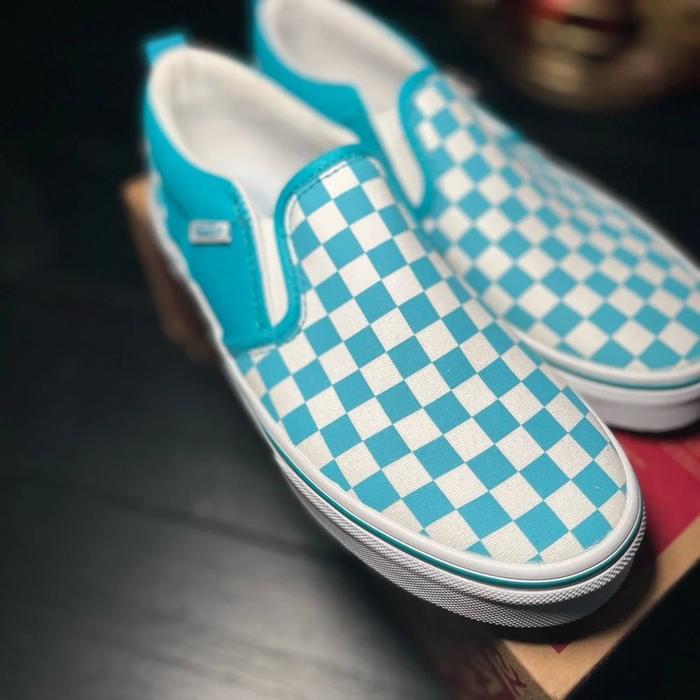 Checkerboard vans - Picture 11 of 14
